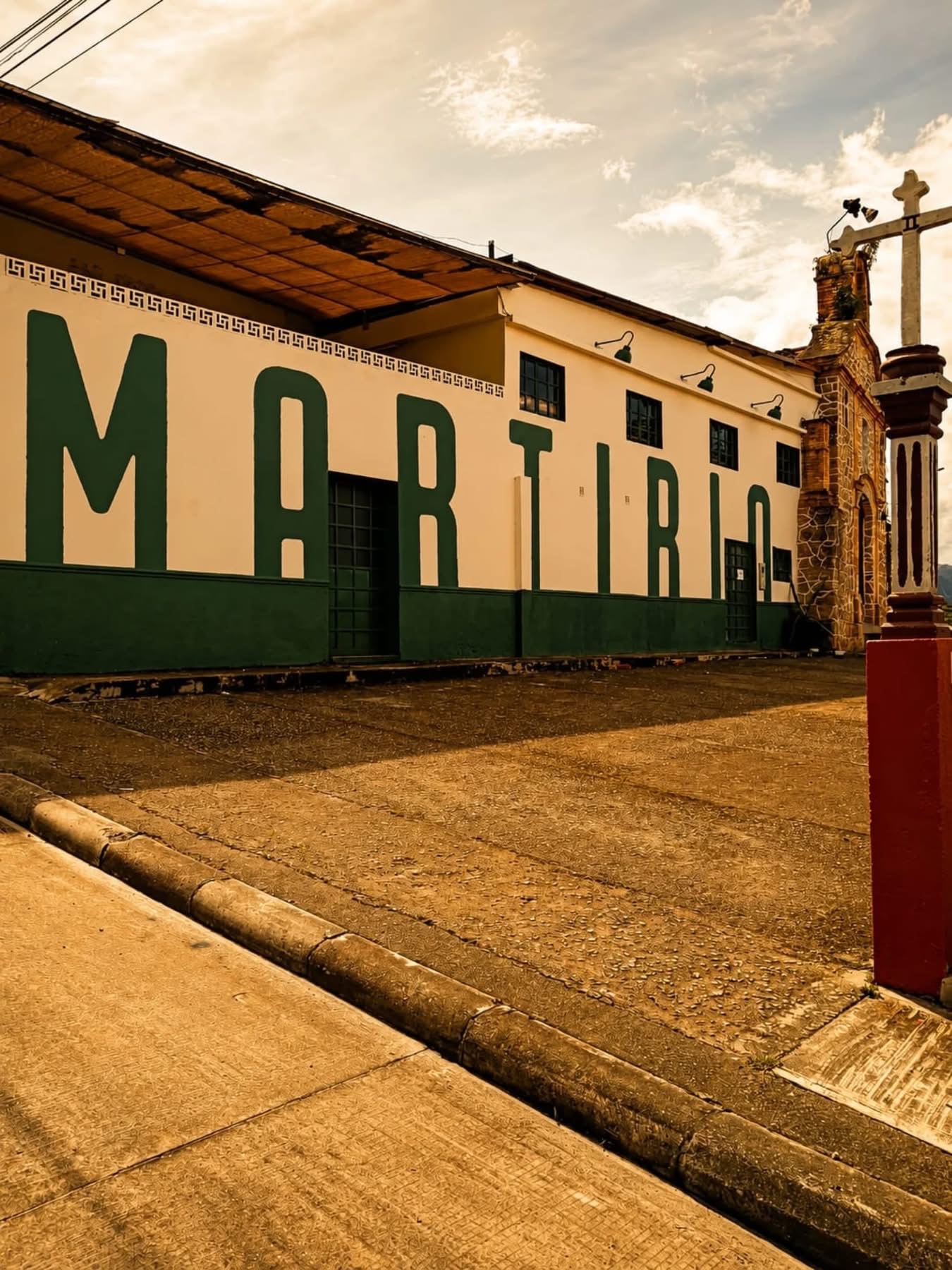 MARTIRIO RESTOBAR